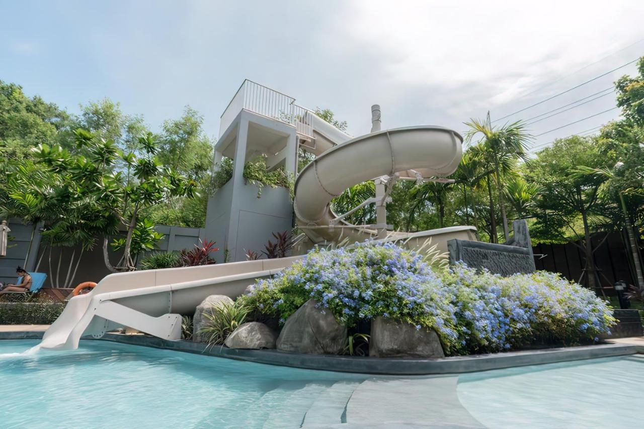 Unixx Oasis : Grandeur 2Br Suite パッタヤー エクステリア 写真